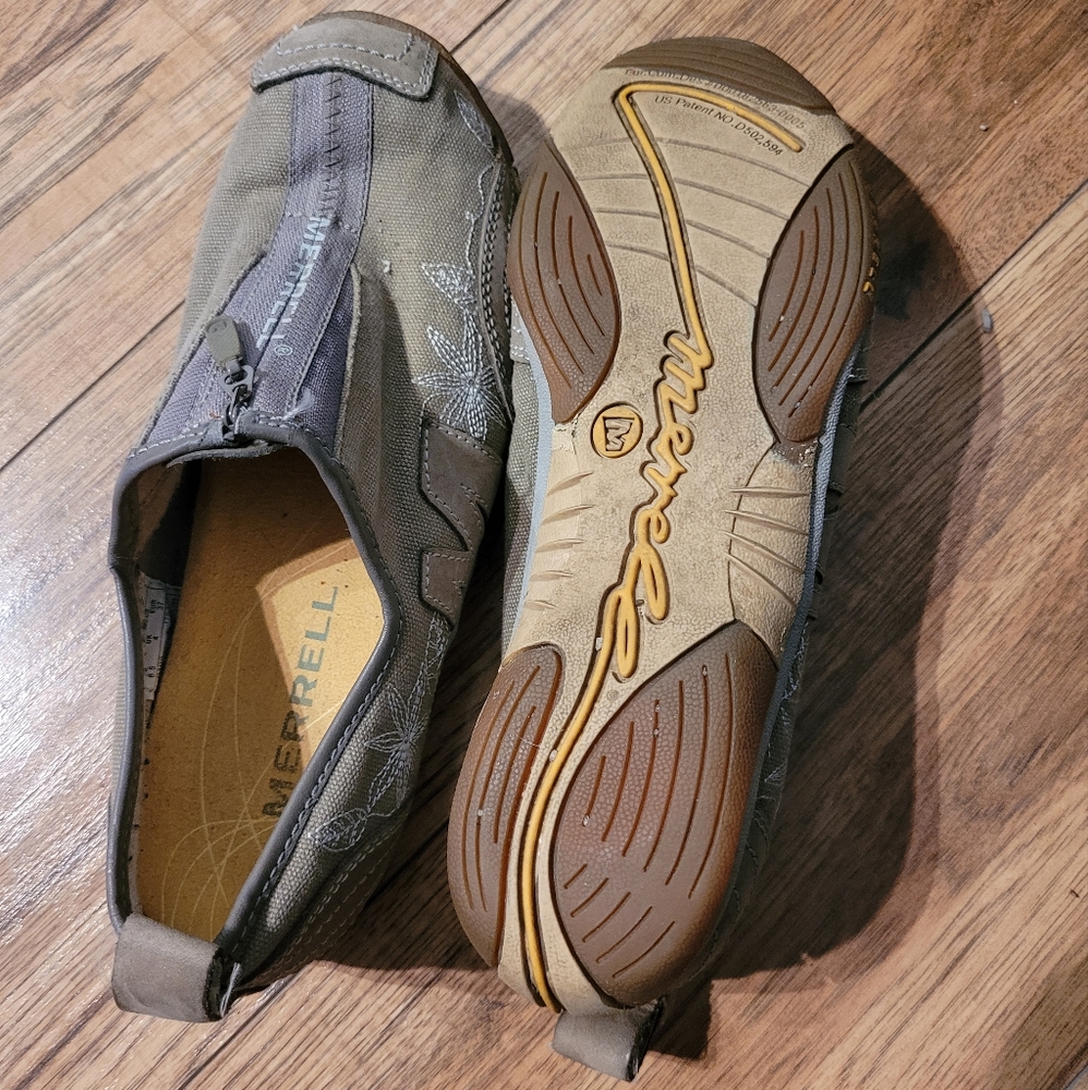 Merrell Shoes - Picture 5 of 5